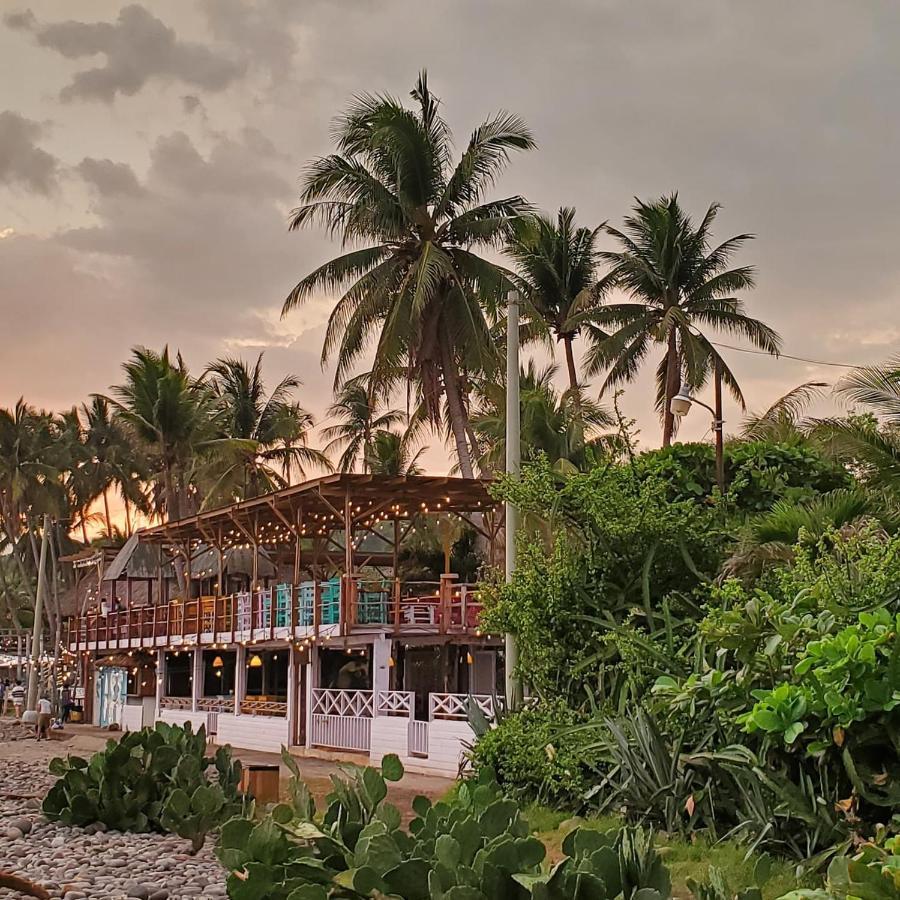 Layback Surf Hotel Tamanique Exterior photo